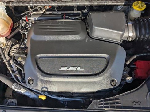 Used 2017 Chrysler Pacifica Touring-L image 23