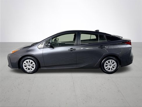 Used 2021 Toyota Prius LE image 9