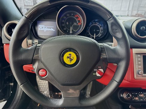 Certified 2014 Ferrari California image 10