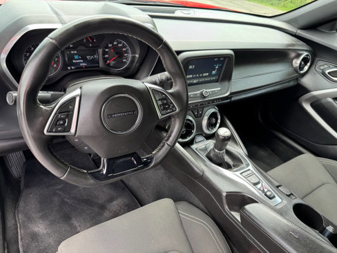 Used 2016 Chevrolet Camaro LT image 12