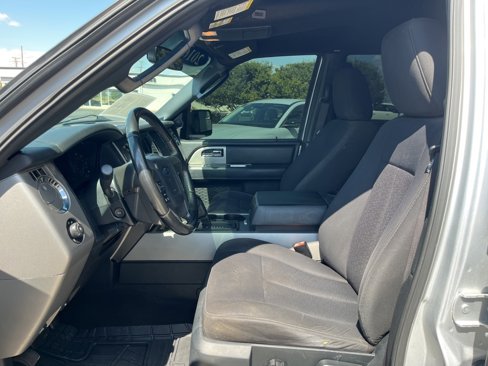 Used 2016 Ford Expedition EL XLT image 12