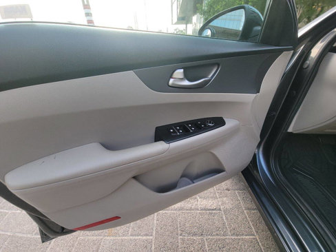 Used 2021 Kia Forte LXS image 9