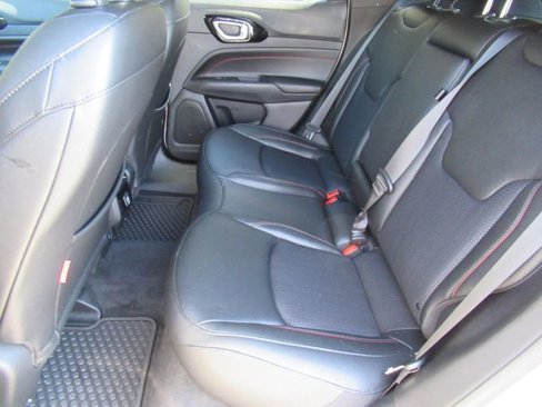 Used 2024 Jeep Compass Trailhawk image 28