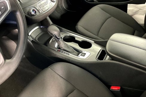 Used 2024 Chevrolet Malibu LT image 19
