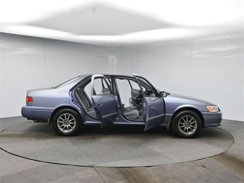 Used 2000 Toyota Camry LE image 48