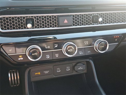 Certified 2025 Honda Civic Sport image 16