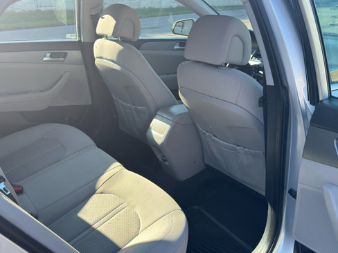 Used 2017 Hyundai Sonata SE image 39
