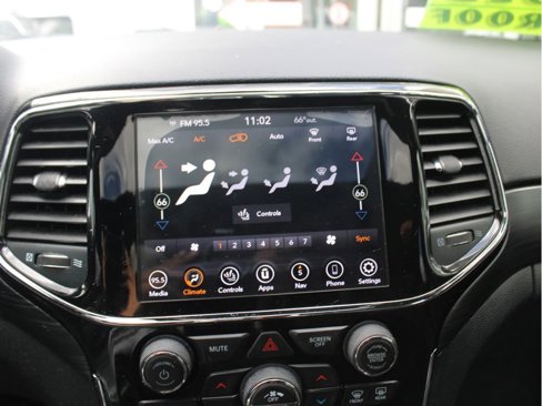 Certified 2020 Jeep Grand Cherokee Altitude image 17