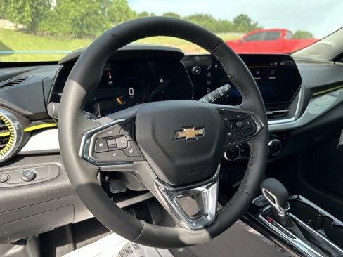 New 2025 Chevrolet Trax LT w/ Driver Confidence Package image 22