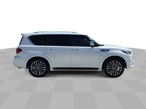 Used 2018 INFINITI QX80 4WD w/ Deluxe Technology Package image 9