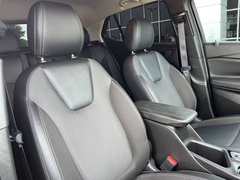 Used 2022 Buick Encore GX Select w/ Advanced Technology Package image 19