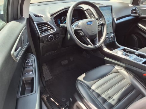 Used 2024 Ford Edge SEL image 13