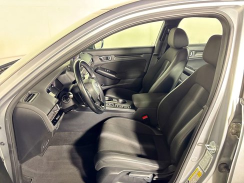 Used 2023 Honda Civic Sport image 11