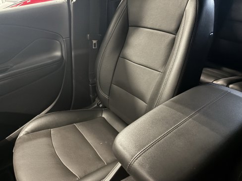 Used 2022 GMC Terrain SLT w/ Infotainment Package II image 15