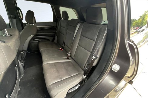 Used 2020 Jeep Grand Cherokee Laredo image 28