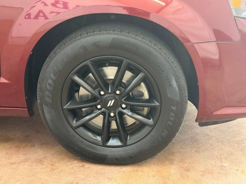 Used 2019 Dodge Grand Caravan GT image 21