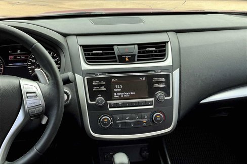 Used 2016 Nissan Altima 2.5 SR image 7