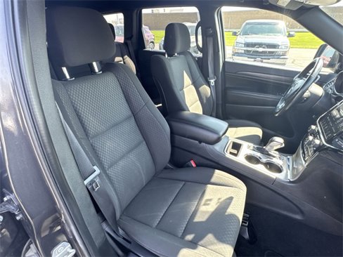 Used 2021 Jeep Grand Cherokee Laredo image 29