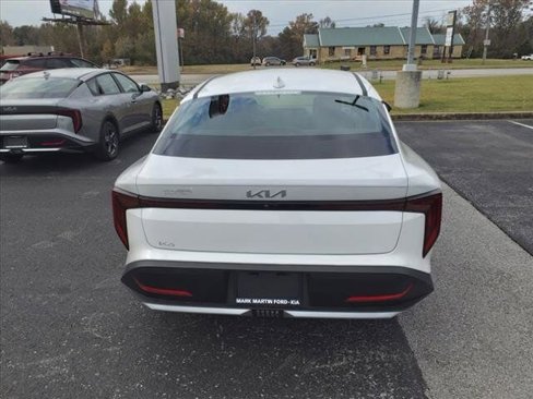 New 2025 Kia K4 EX image 4