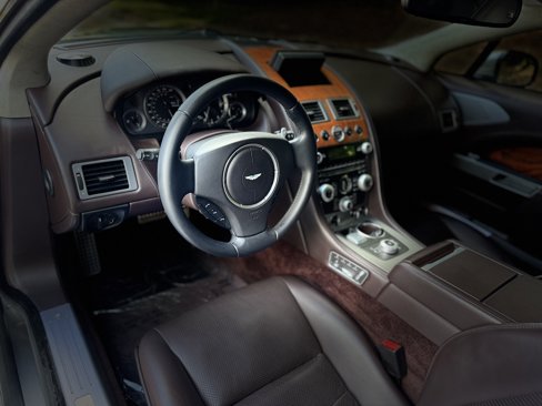 Used 2011 Aston Martin Rapide Luxe image 39