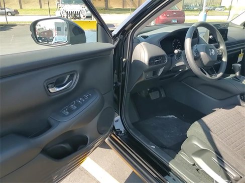 New 2026 Honda HR-V LX image 12