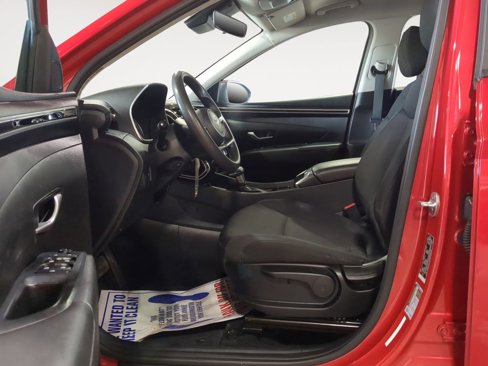 Used 2022 Hyundai Tucson SE image 9