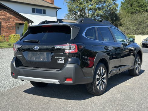 Used 2024 Subaru Outback Limited image 3