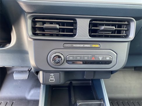 New 2025 Ford Maverick XL image 21