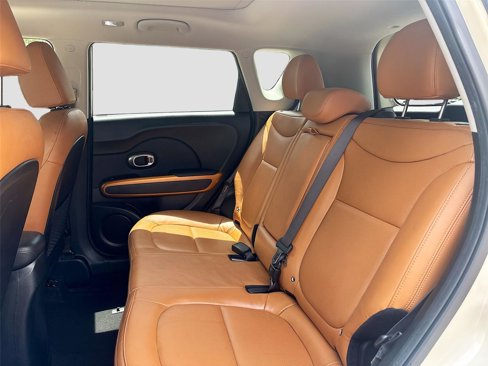Used 2016 Kia Soul ! w/ Premium Package image 28