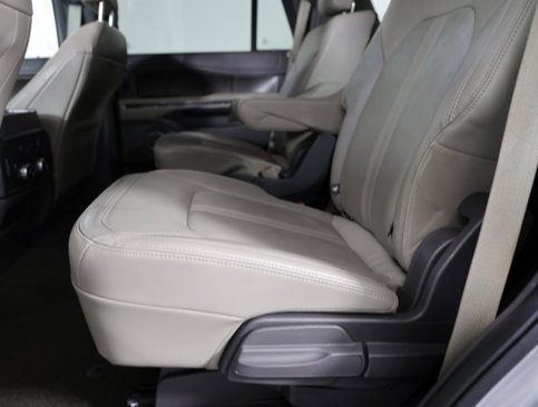 Used 2020 Ford Expedition Limited w/ Equipment Group 302A image 3