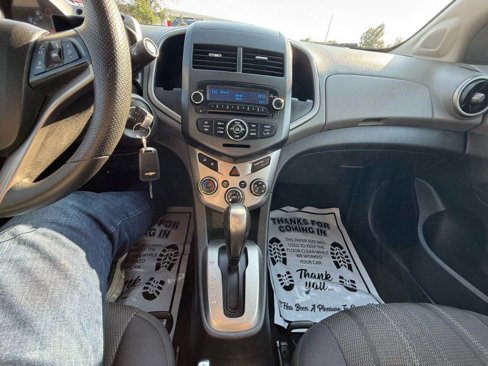 Used 2014 Chevrolet Sonic LT image 19