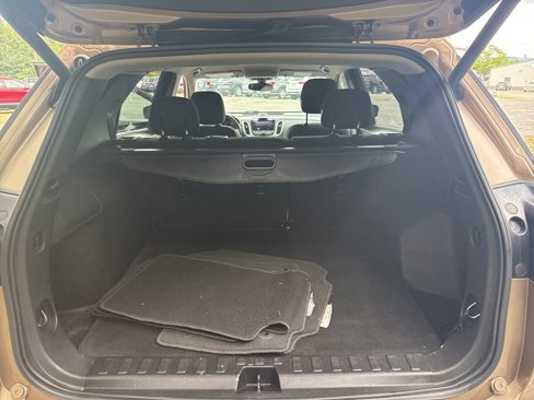 Used 2019 Chevrolet Equinox LT image 32