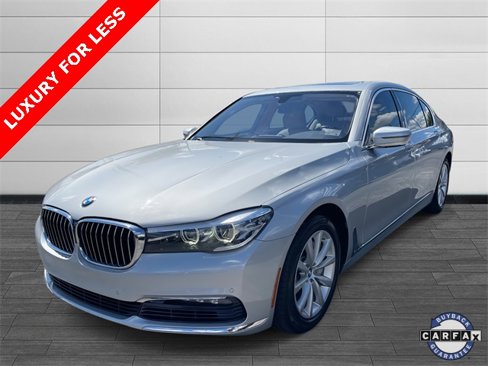 Used 2018 BMW 740i image 7