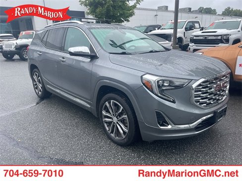 Used 2019 GMC Terrain Denali w/ Advanced Safety Package image 2