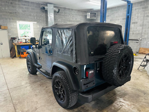 Used 2005 Jeep Wrangler X w/ Tire & Wheel Group (Ecco) image 15