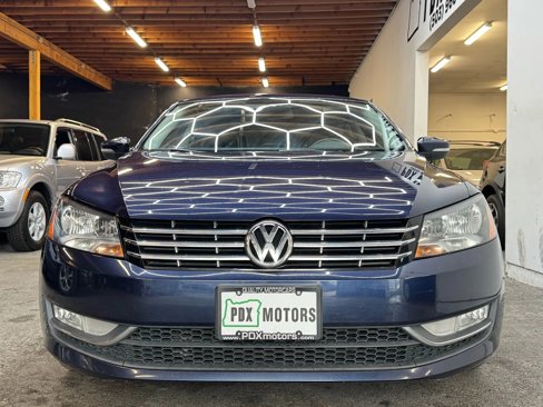 Used 2015 Volkswagen Passat TDI SE image 2