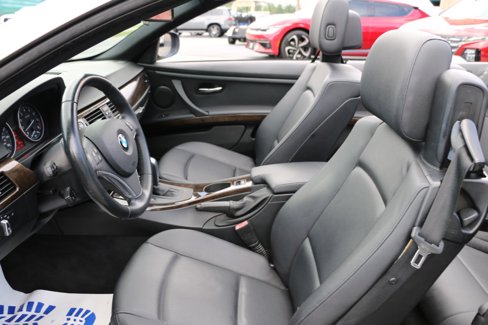 Used 2013 BMW 328i Convertible image 21