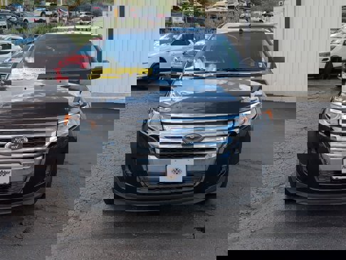 Used 2013 Ford Edge SE image 2