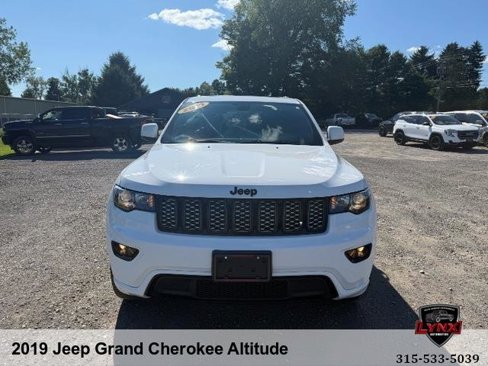 Used 2019 Jeep Grand Cherokee Altitude image 8