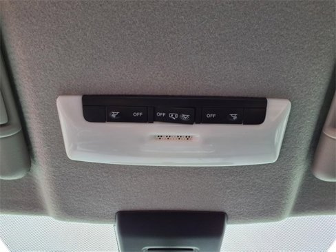 Used 2021 Nissan Kicks S image 12