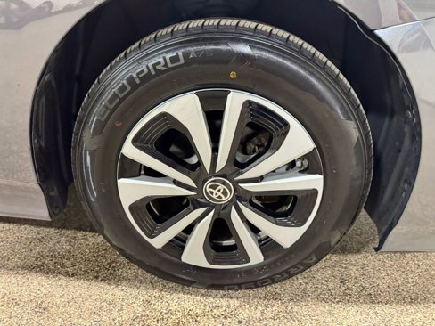 Used 2018 Toyota Prius Prime Premium image 57