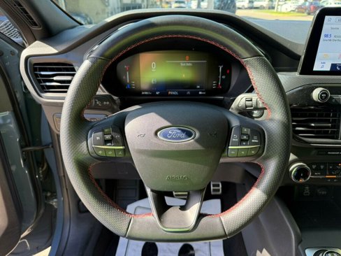Used 2024 Ford Escape ST-Line image 5