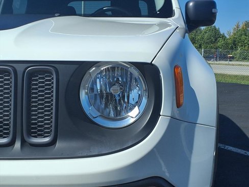 Used 2016 Jeep Renegade Trailhawk image 21