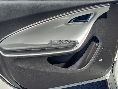 Used 2014 Chevrolet Volt Premium w/ Premium Trim Package image 19