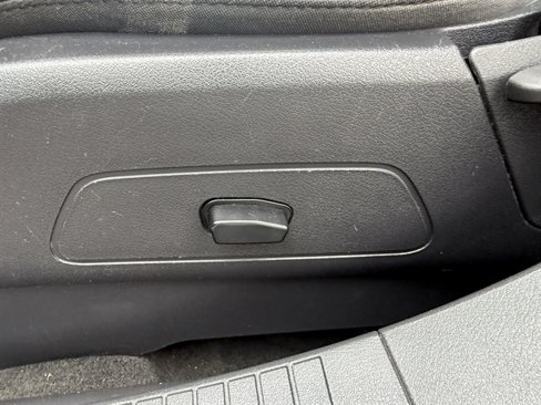 Used 2017 Jeep Compass High Altitude image 8