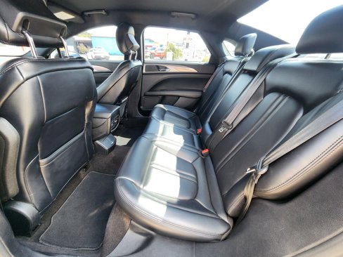 Used 2019 Lincoln MKZ Premiere image 14