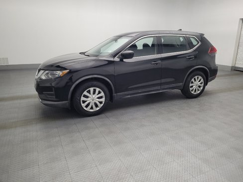 Used 2018 Nissan Rogue S image 2