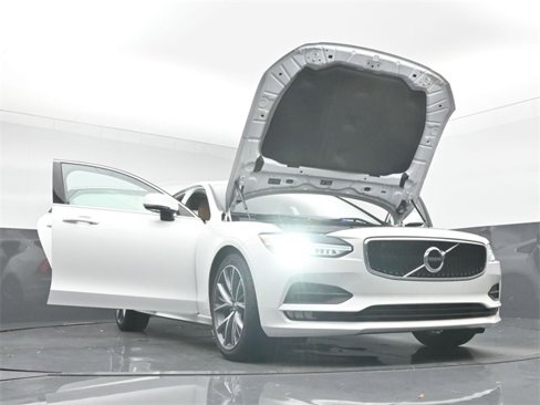 Used 2019 Volvo S90 T6 Momentum image 53