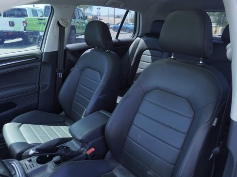 Used 2015 Volkswagen Golf TDI SEL w/ Lighting Package (SEL) image 19