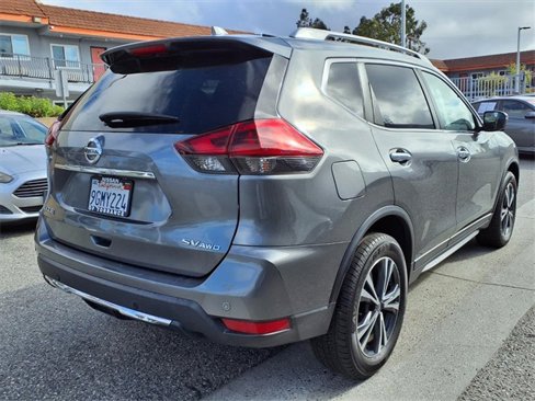 Certified 2020 Nissan Rogue SV w/ Premium Package image 23